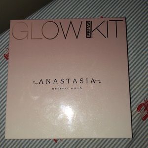 sweets glow kit